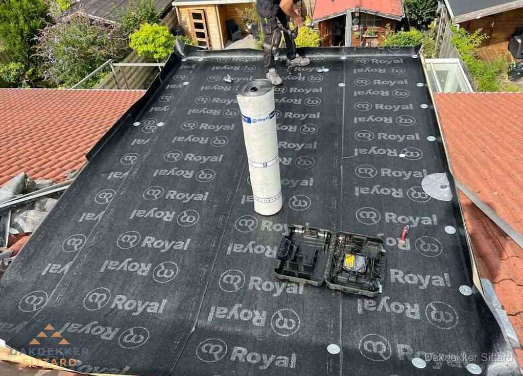 Dakrenovatie met Royal onderdak op plat dak in Sittard